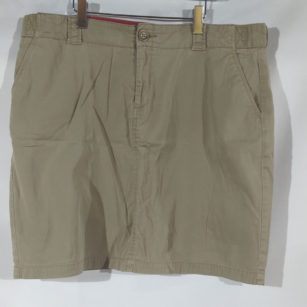 Dockers Women's Tan Flat Front Skirt